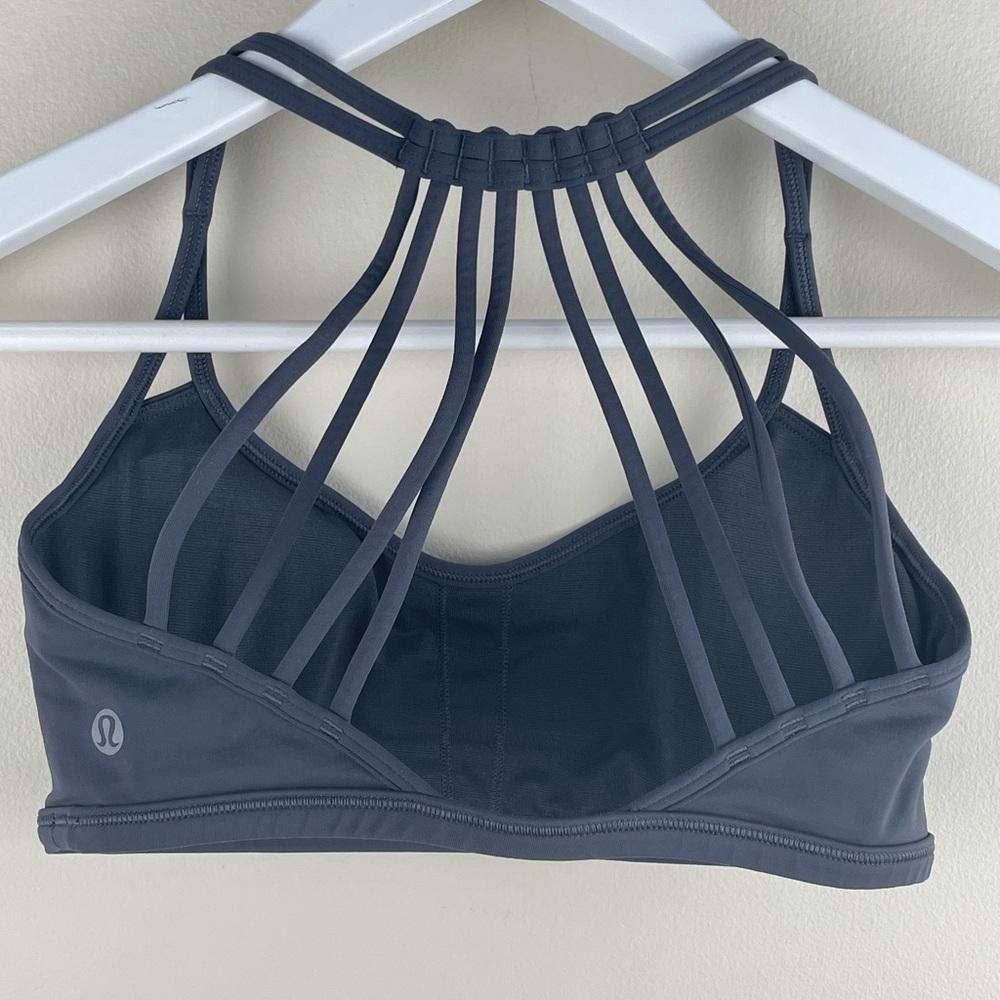 Lululemon Lighten Up Bra GREY with Pads - Picture 4 of 6